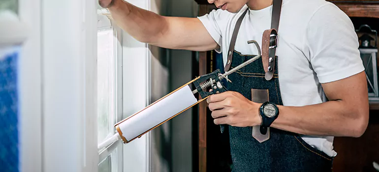 Window Caulking Contractor in Venice, FL