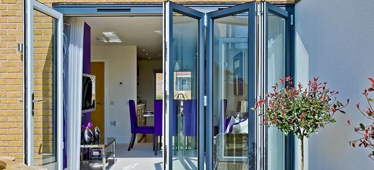 Commercial Door Glass Repair in Venice, FL